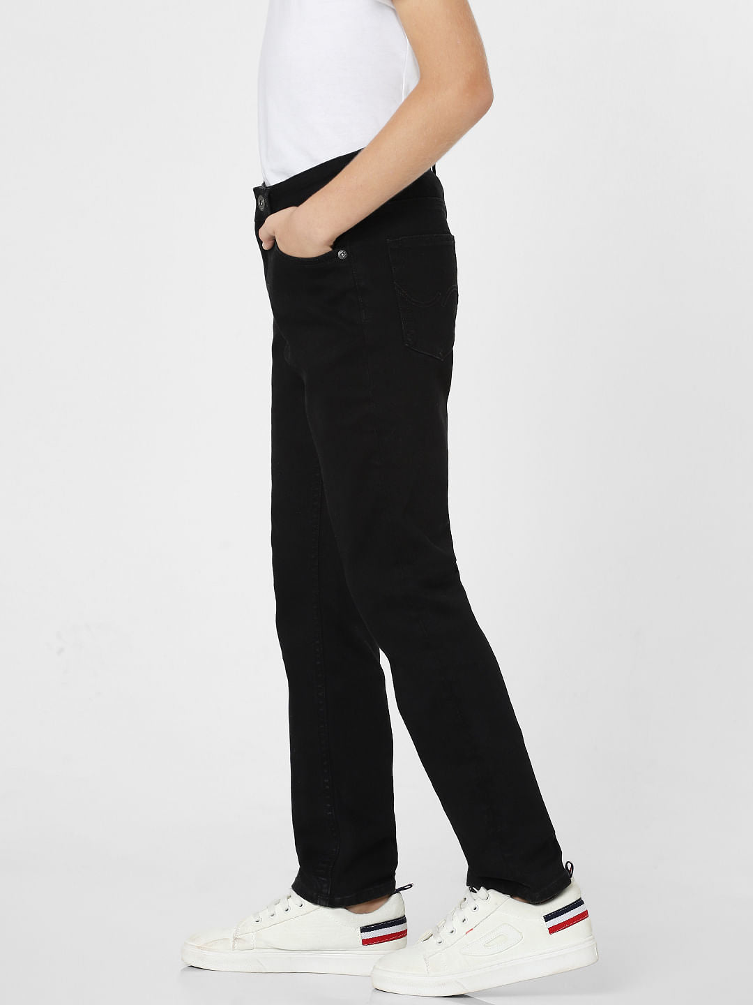 Boys Black Mid Rise Clark Straight Fit Jeans