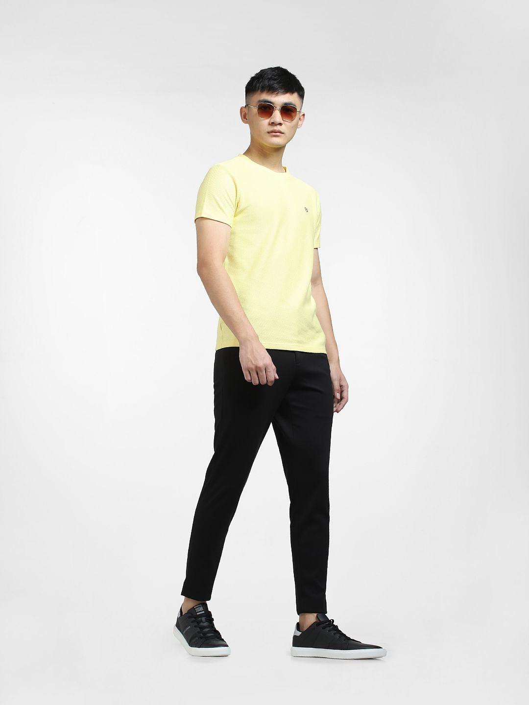 Black Mid Rise Slim Fit Pants