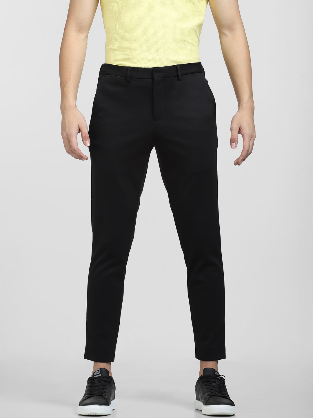 Knitted Mid Rise Slim Fit Pants