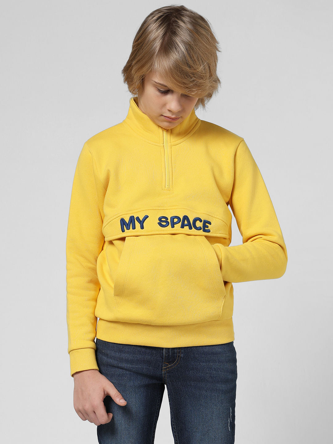JUNIOR BOYS Yellow High-Neck Sweatshirt