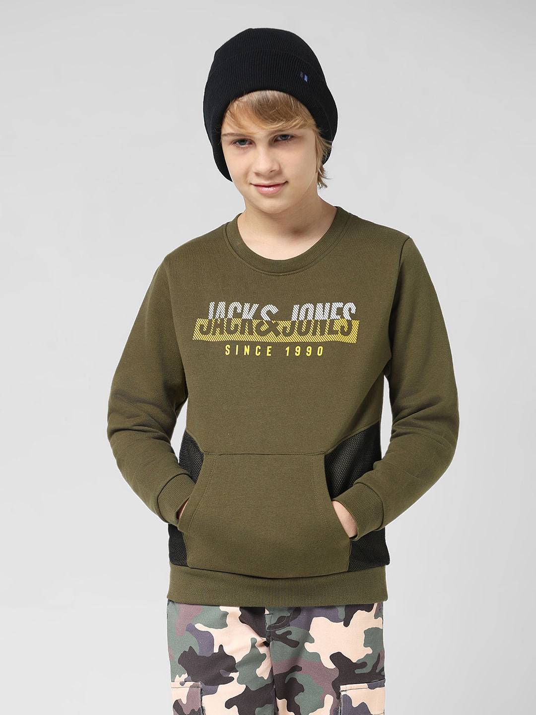 JUNIOR BOYS Green Colourblocked Sweatshirt