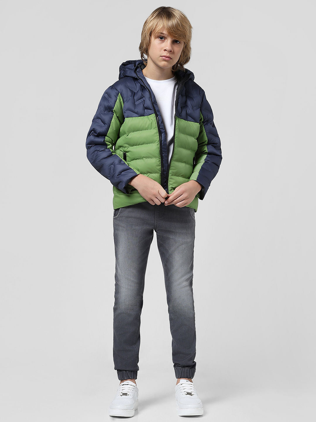 JUNIOR BOYS Blue Colourblocked Puffer Jacket