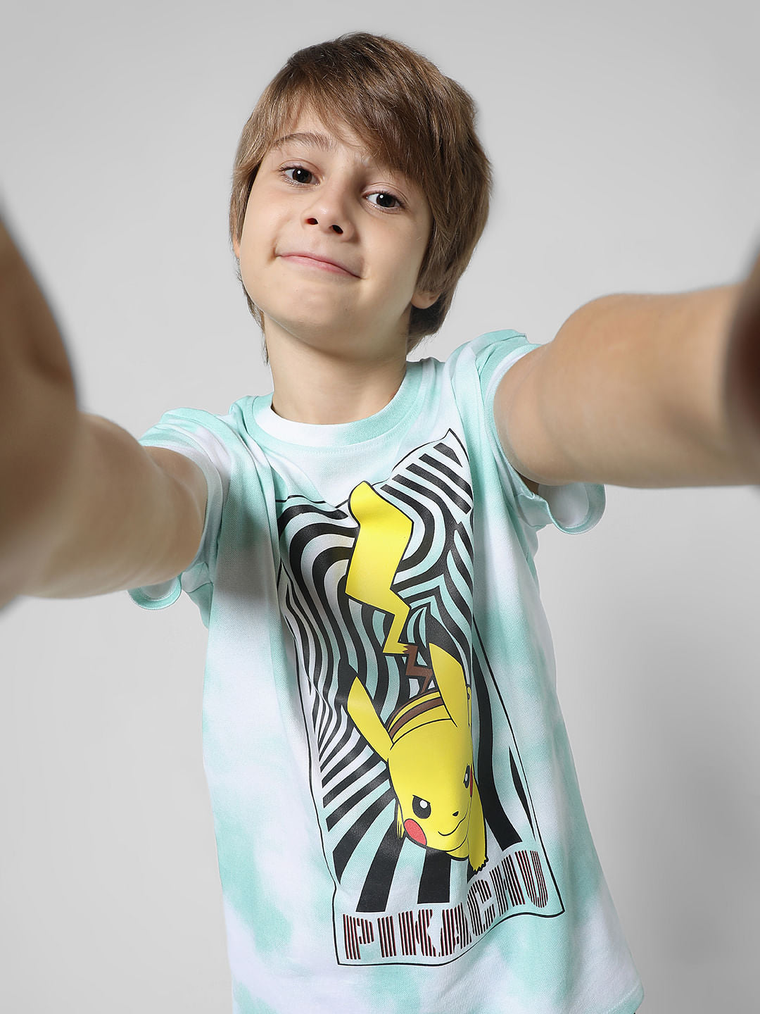 x Pok mon Green Ombre Crew Neck T-shirt