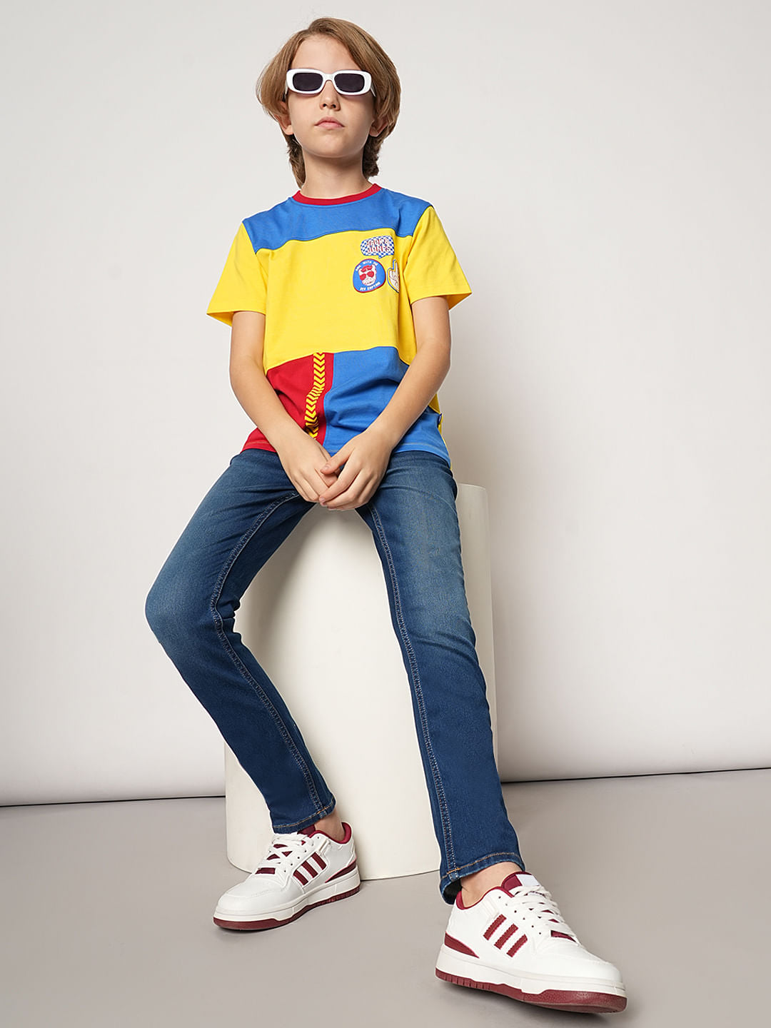 Boys Blue Mid Rise Regular Fit Jeans