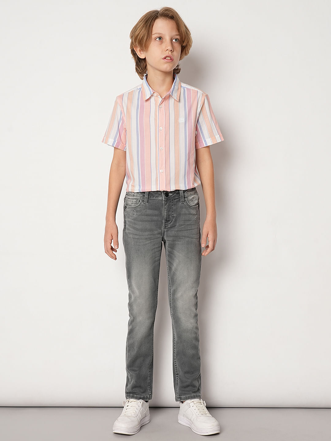 Boys Grey Mid Rise Regular Fit Jeans