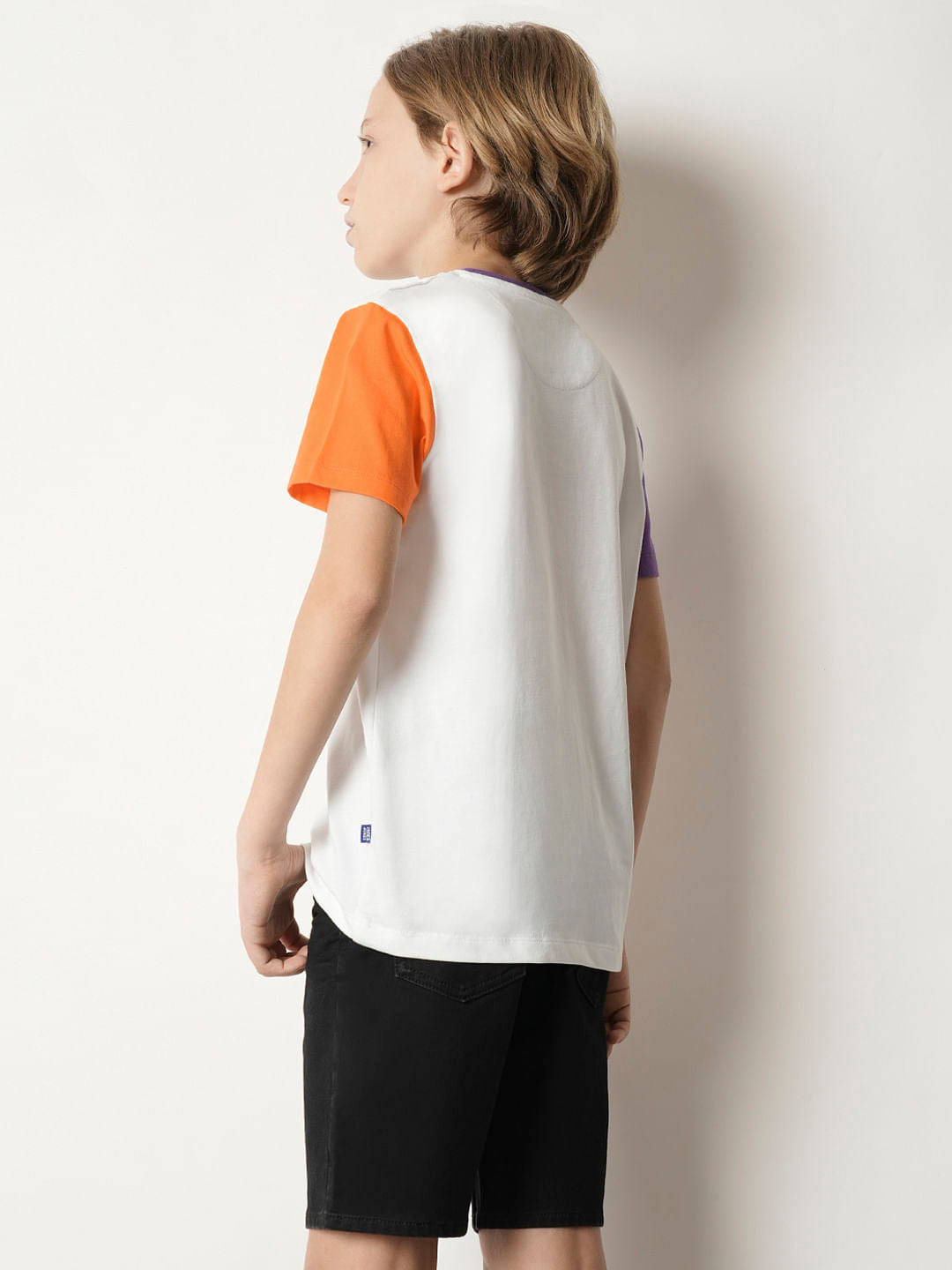 Boys White Colourblocked Crew Neck T-shirt