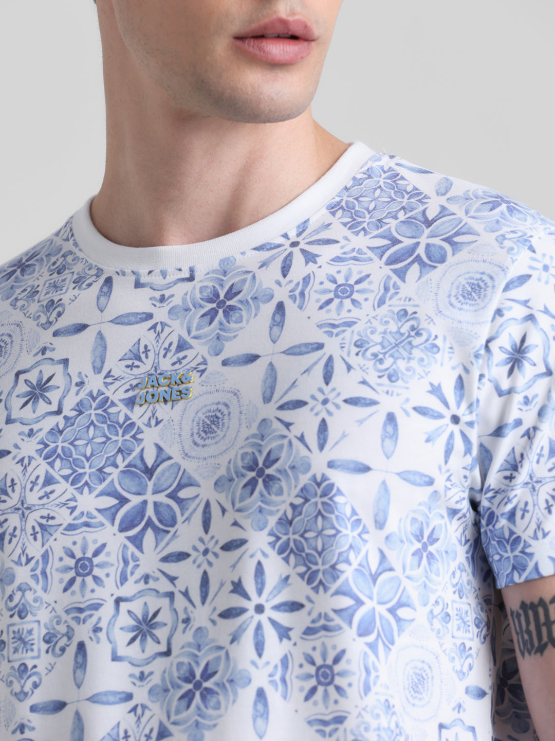 Abstract Printed T-shirt