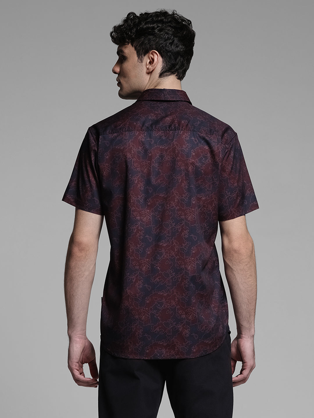 Printed Slim Fit Short Sleeves Shirt