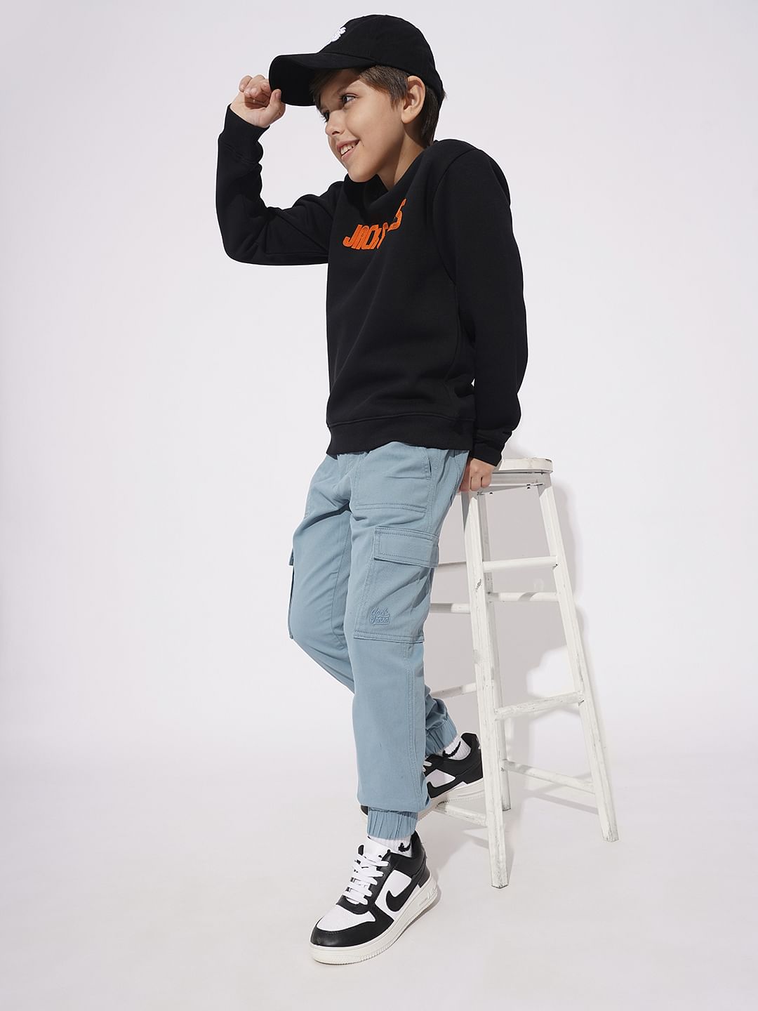 Boys Blue Mid Rise Casual Pants