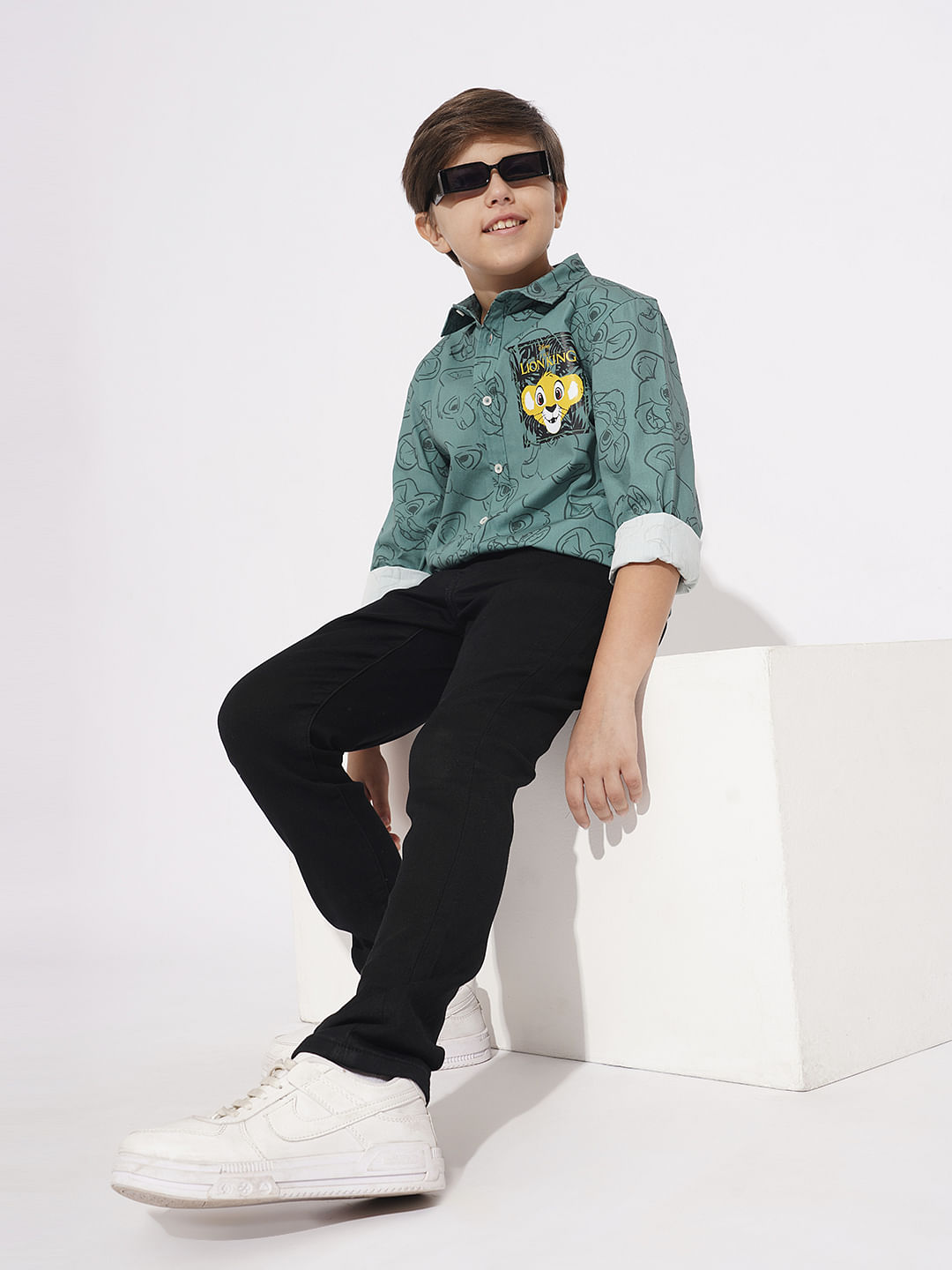 BOYS Black Mid Rise Clark Regular Fit Jeans