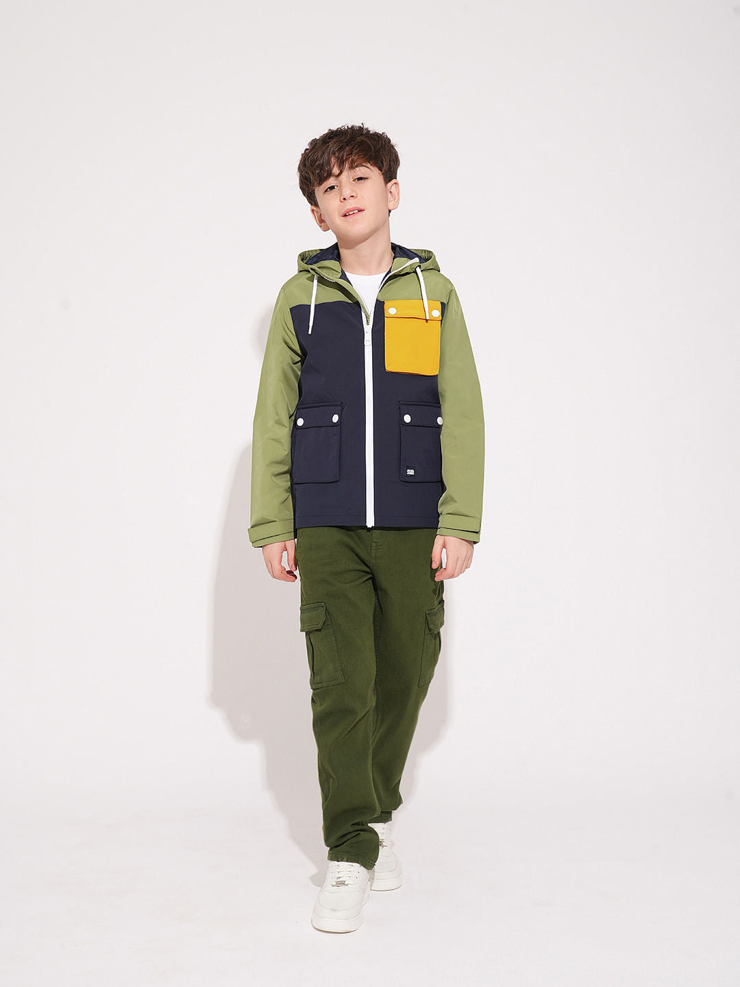 Boys Green Mid Rise Regular Fit Jeans