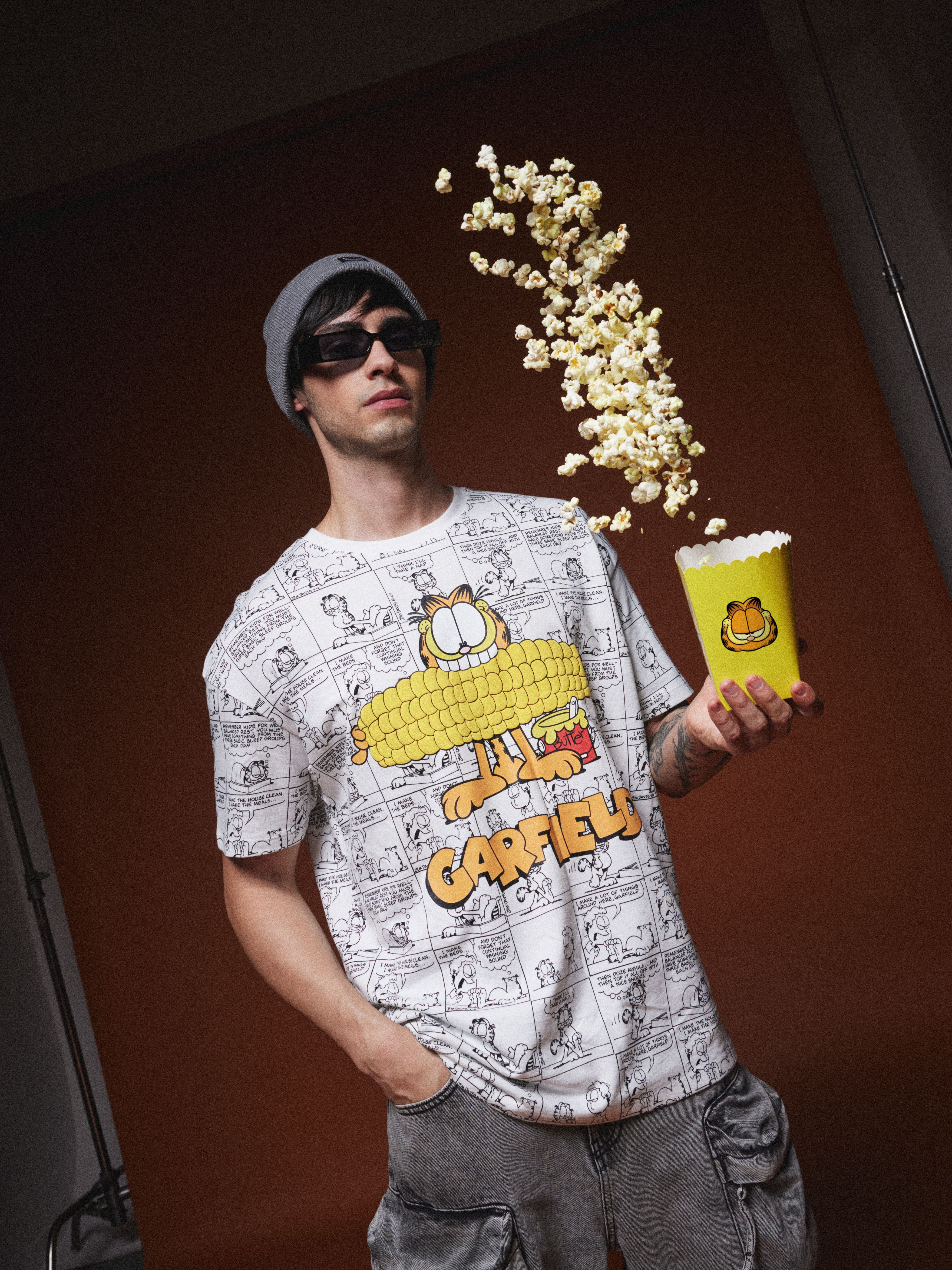 JACK&JONES X GARFIELD White Comic Strip Print T-Shirt