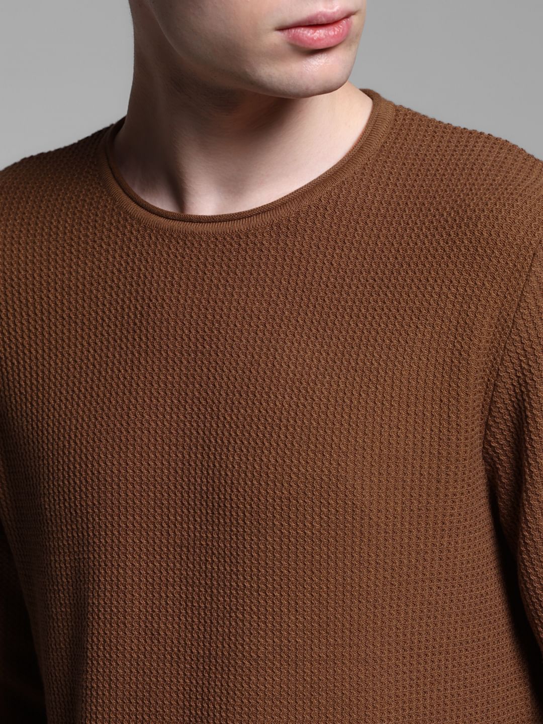 Brown Raw Edge Flat Knit Pullover