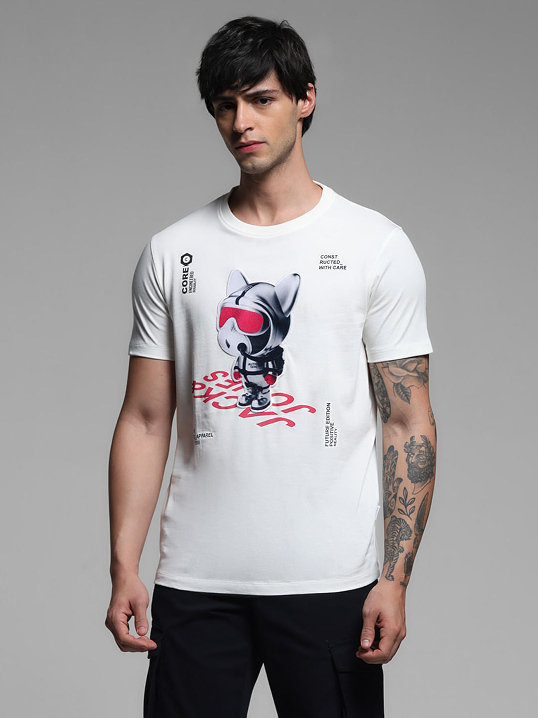 White Graphic Print Neck T-shirt