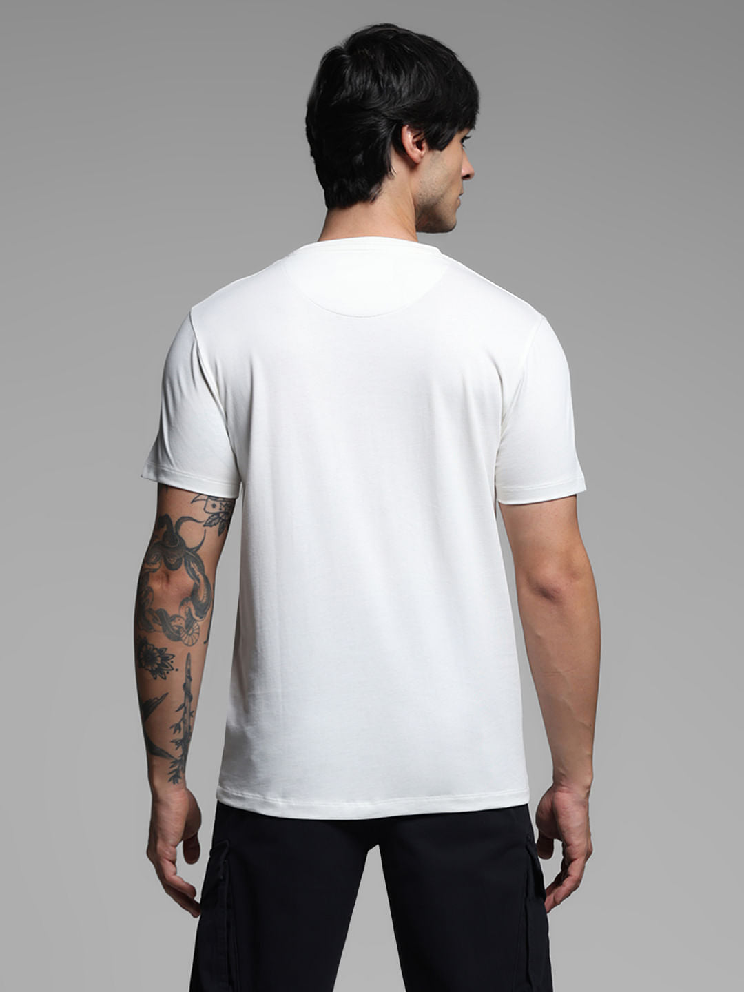 White Graphic Print Neck T-shirt