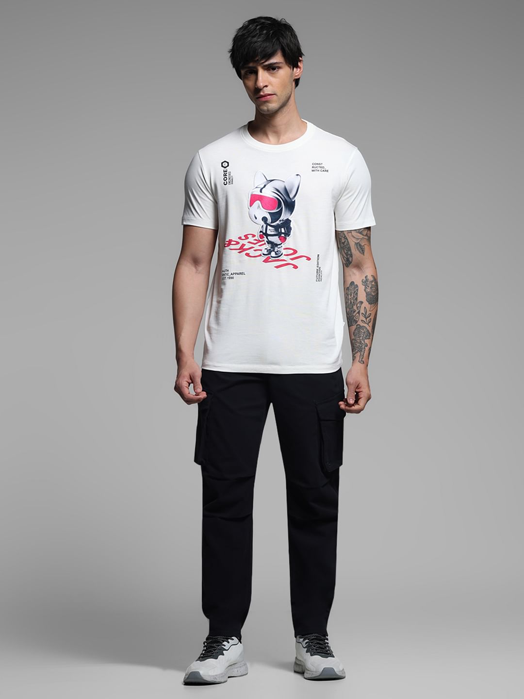 White Graphic Print Neck T-shirt