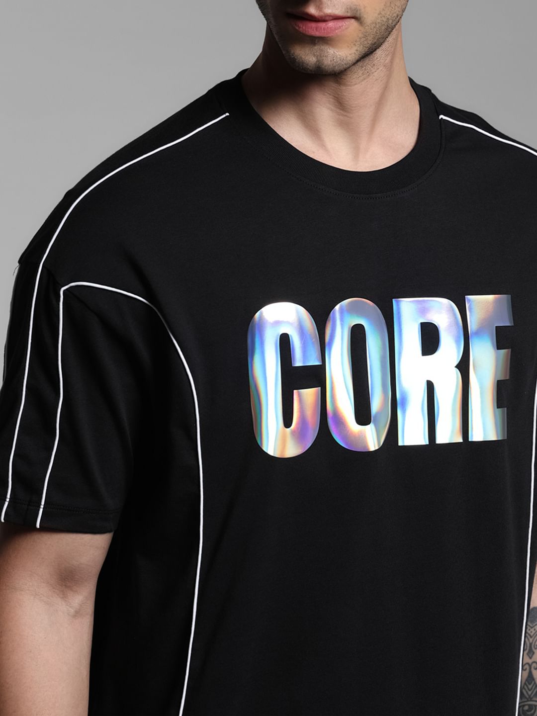 Black Holographic Print Boxy Fit T-shirt