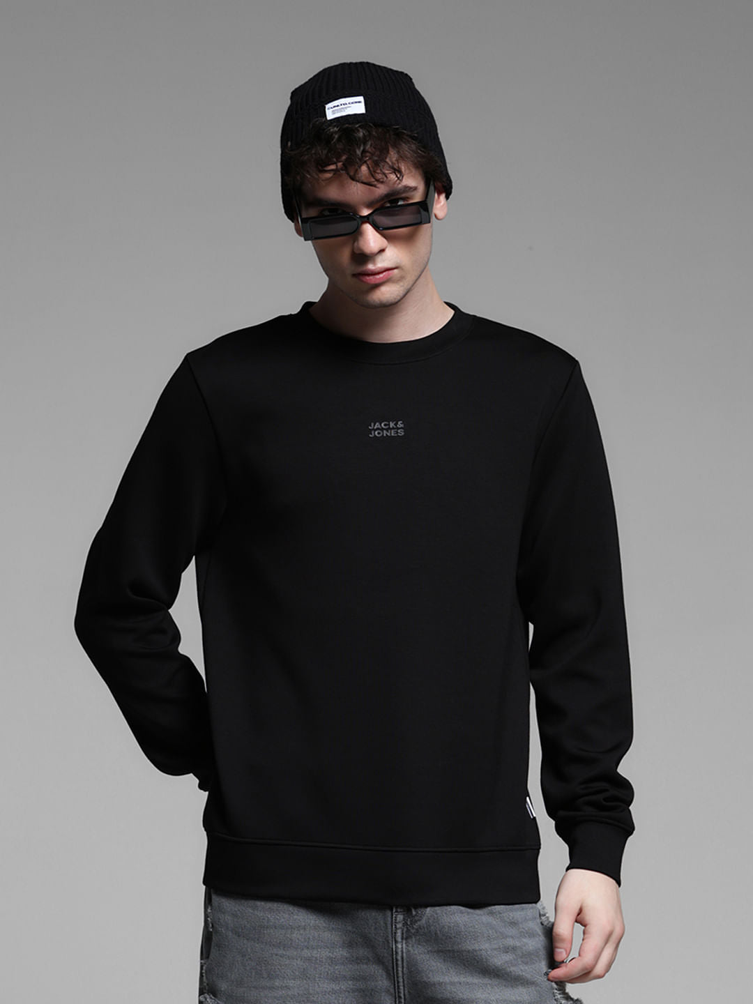 BLACK REGULAR FIT SWEATSHIRT