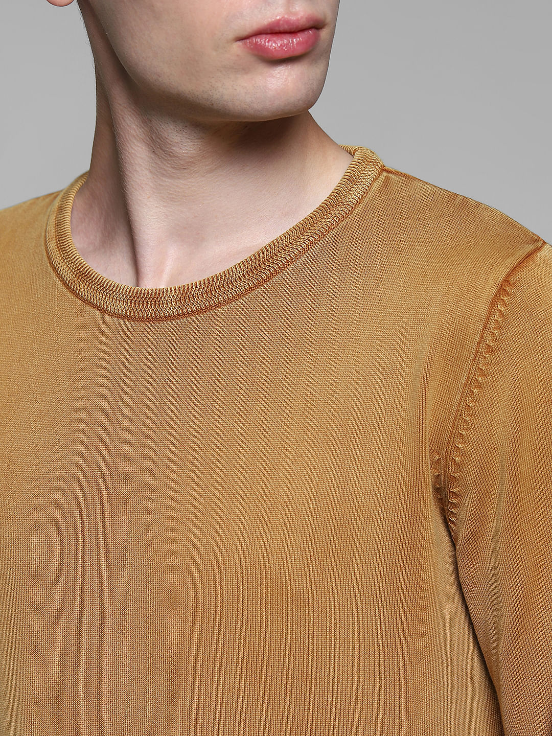 Brown Crew Neck Knitted Pullover