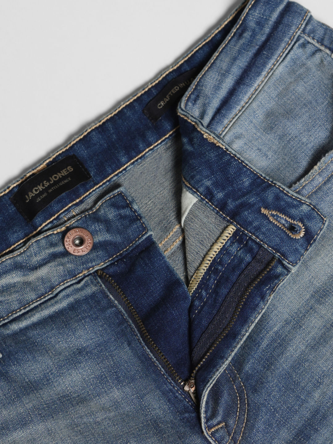BLUE LOW RISE CLARK REGULAR FIT JEANS