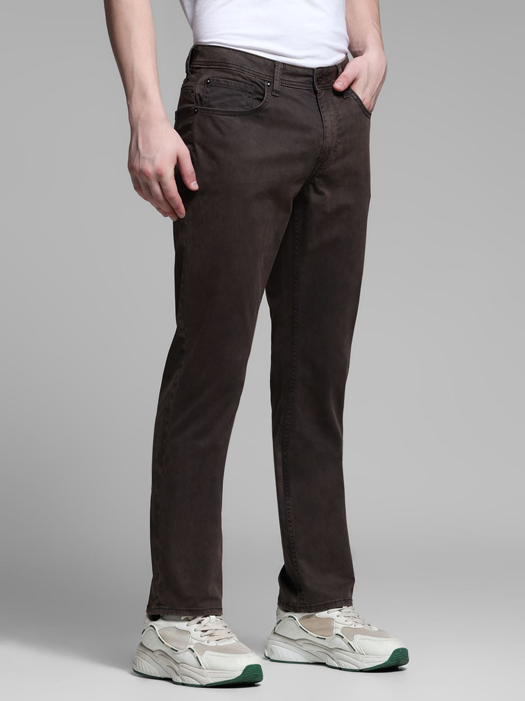 BROWN LOW RISE CLARK REGULAR FIT JEANS