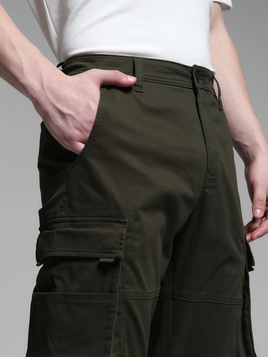 GREEN HIGH RISE CARGOS