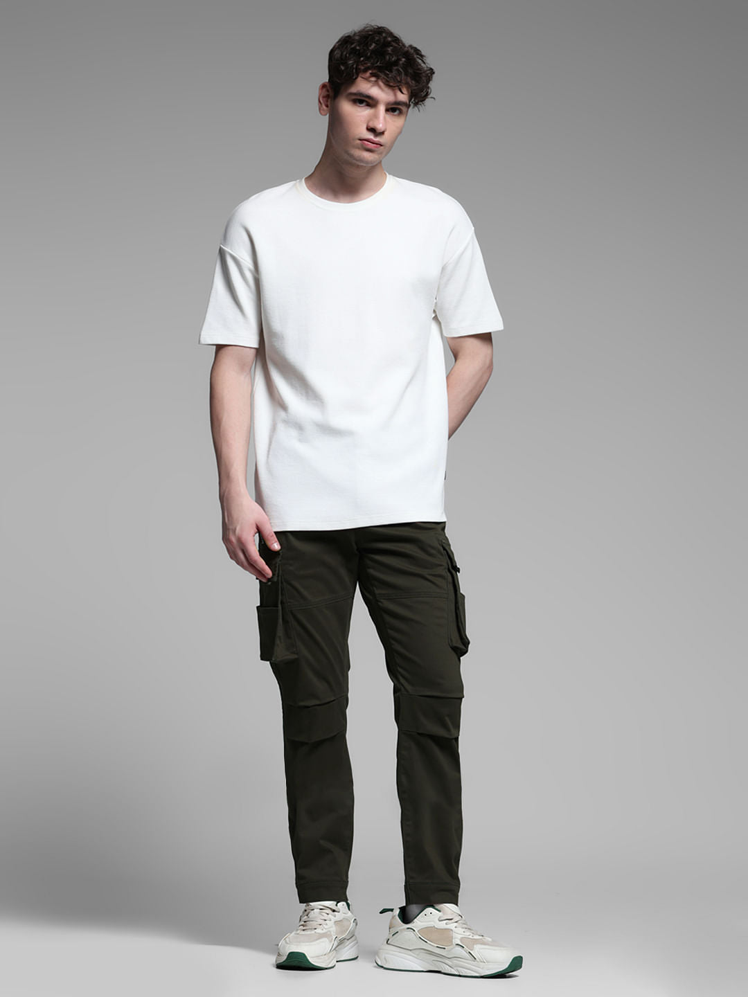 GREEN HIGH RISE CARGOS