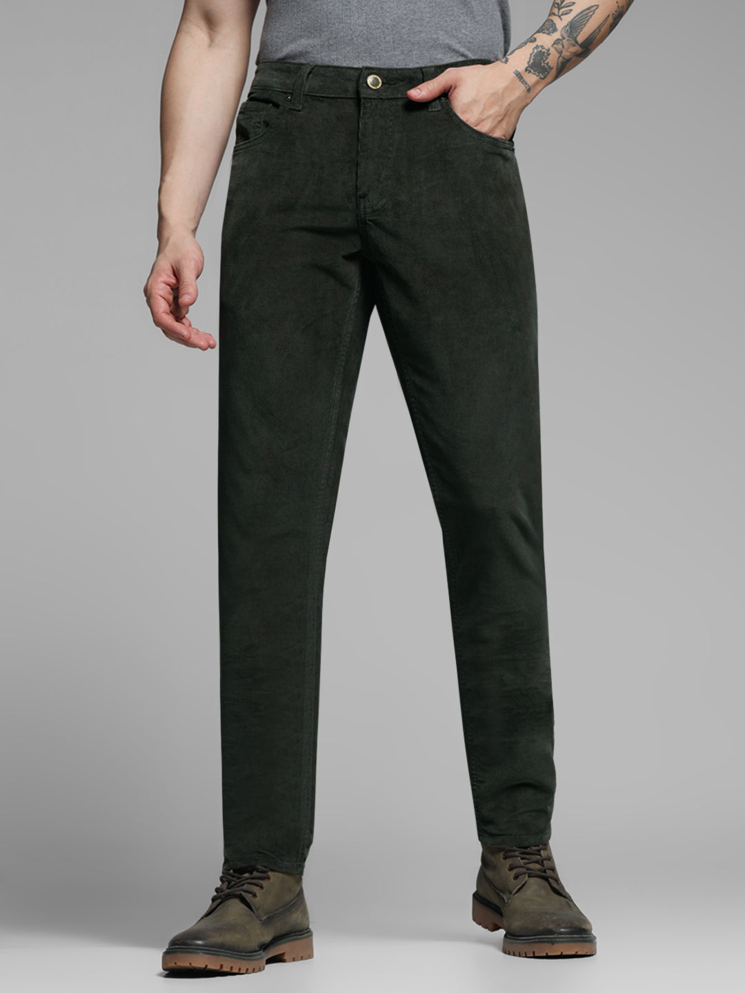 Men Olive Corduroy Chinos With Stretch, Regular Fit
