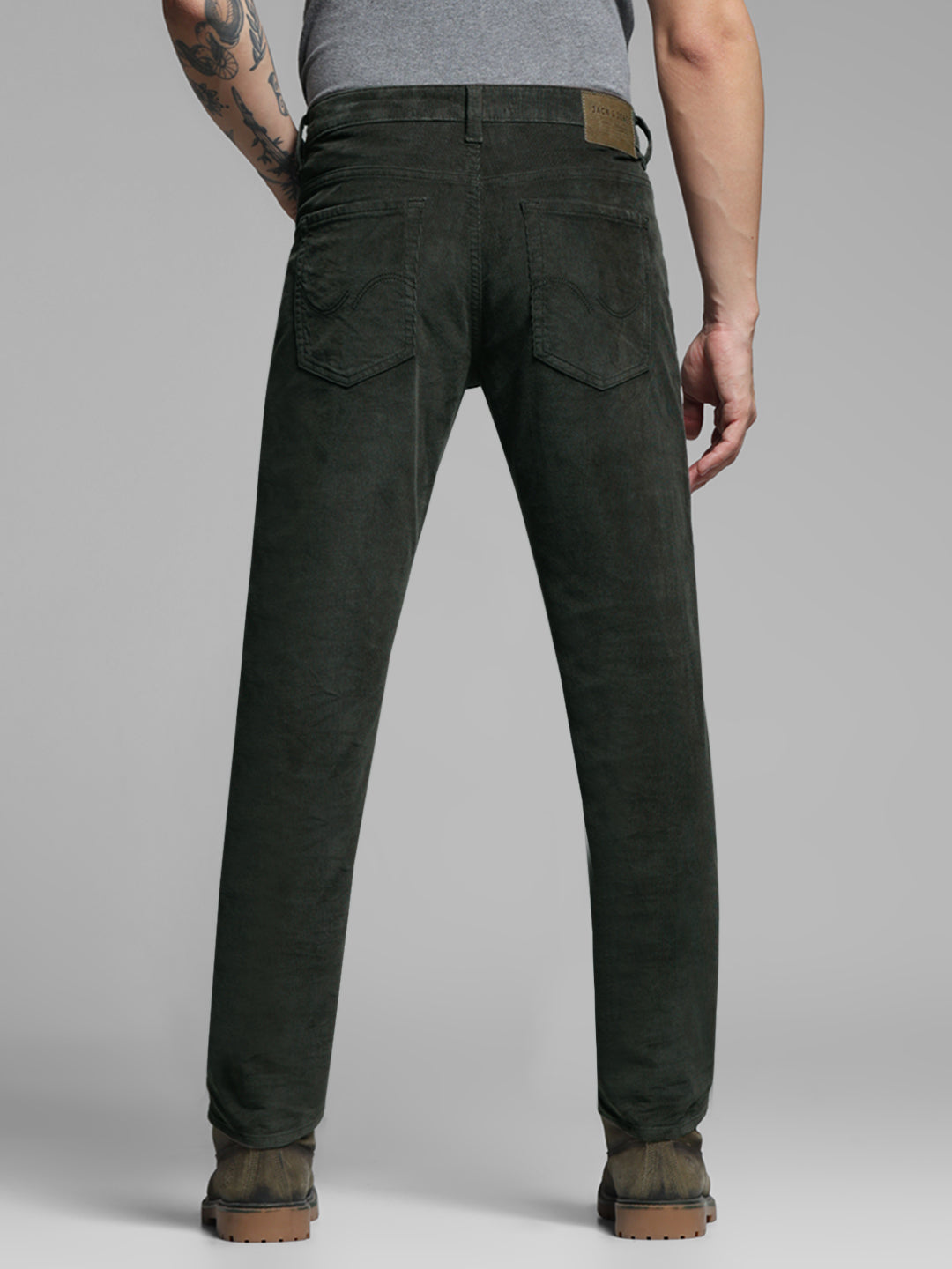 Men Olive Corduroy Chinos With Stretch, Regular Fit