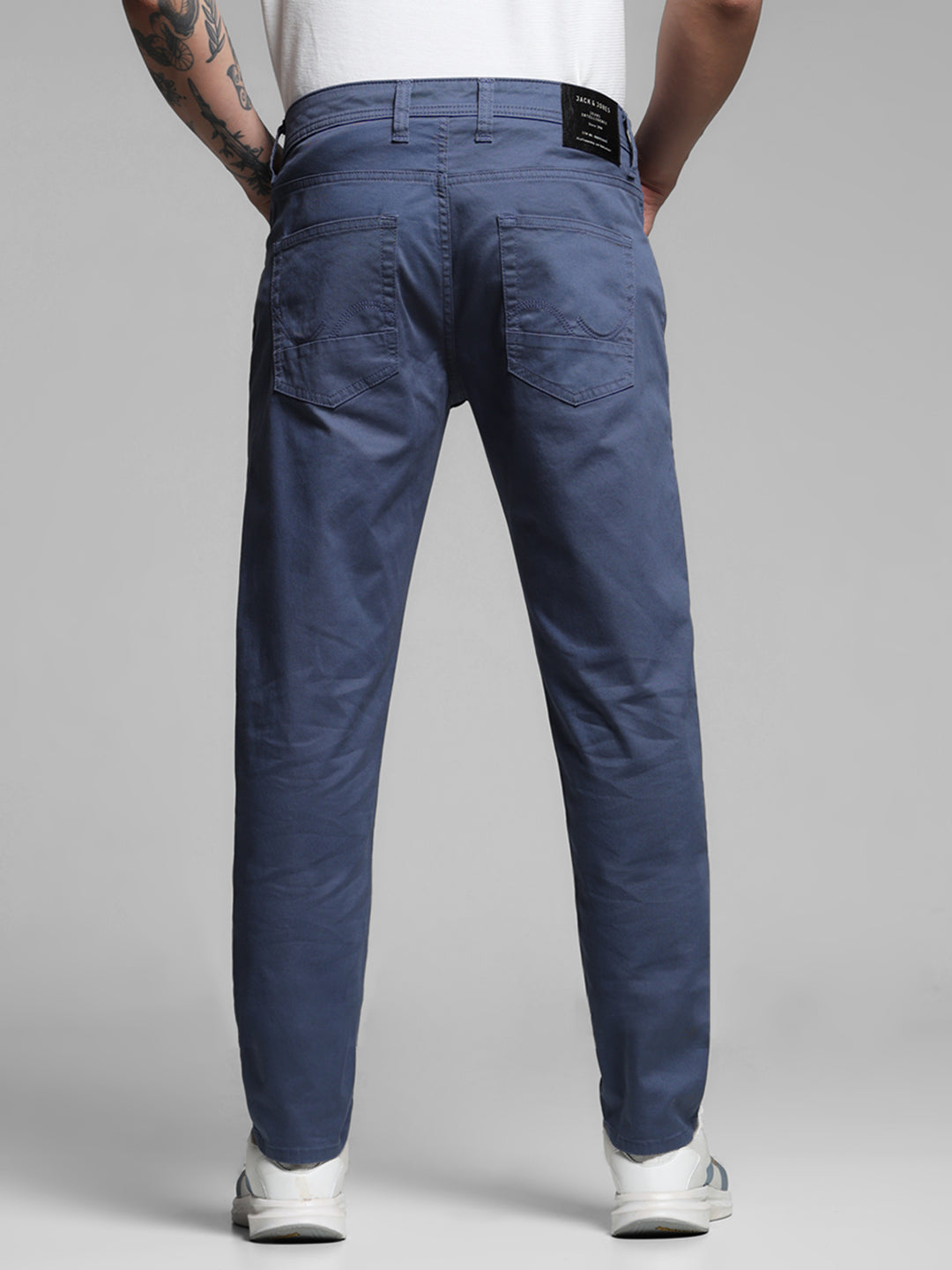 Men Solid Vintage Indigo Slim Fit Stretch Cotton Twill Chinos