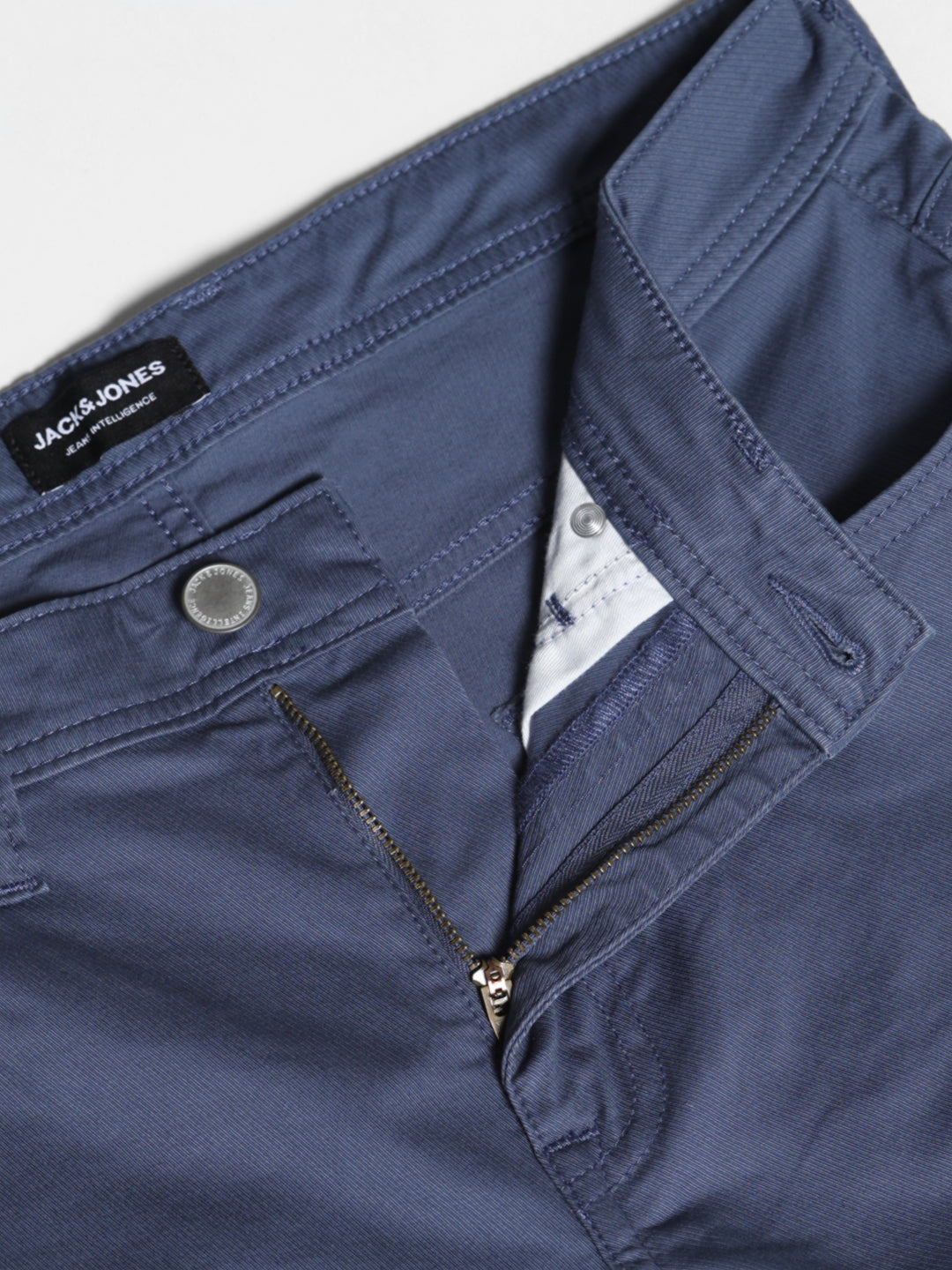 Men Solid Vintage Indigo Slim Fit Stretch Cotton Twill Chinos