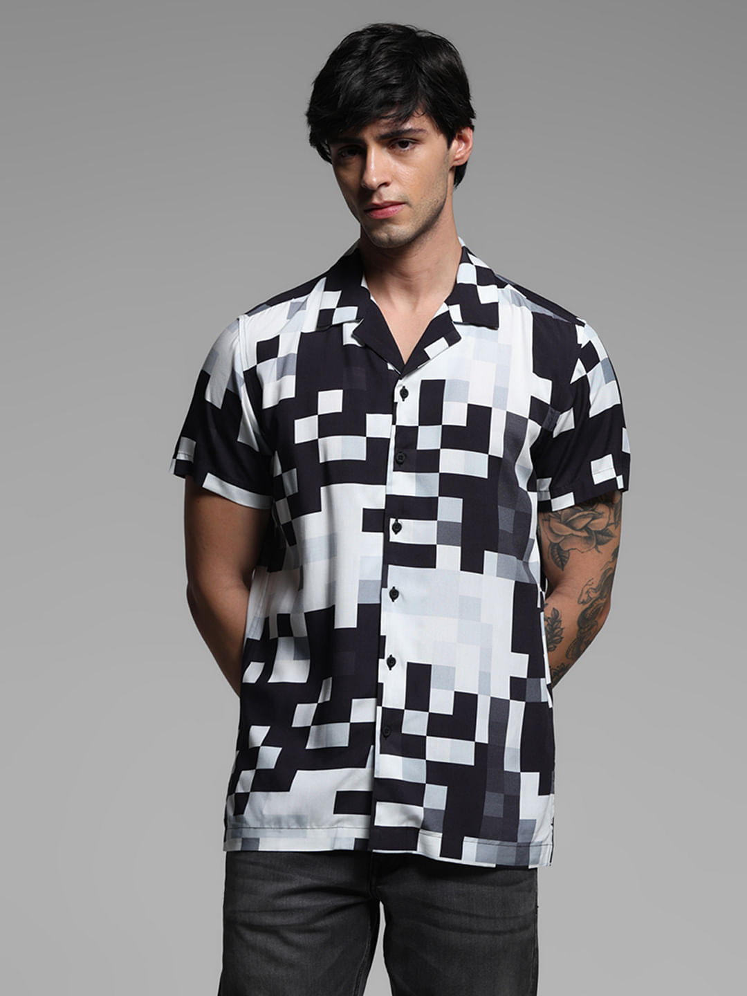 Black Abstract Print Short Sleeves Shirt