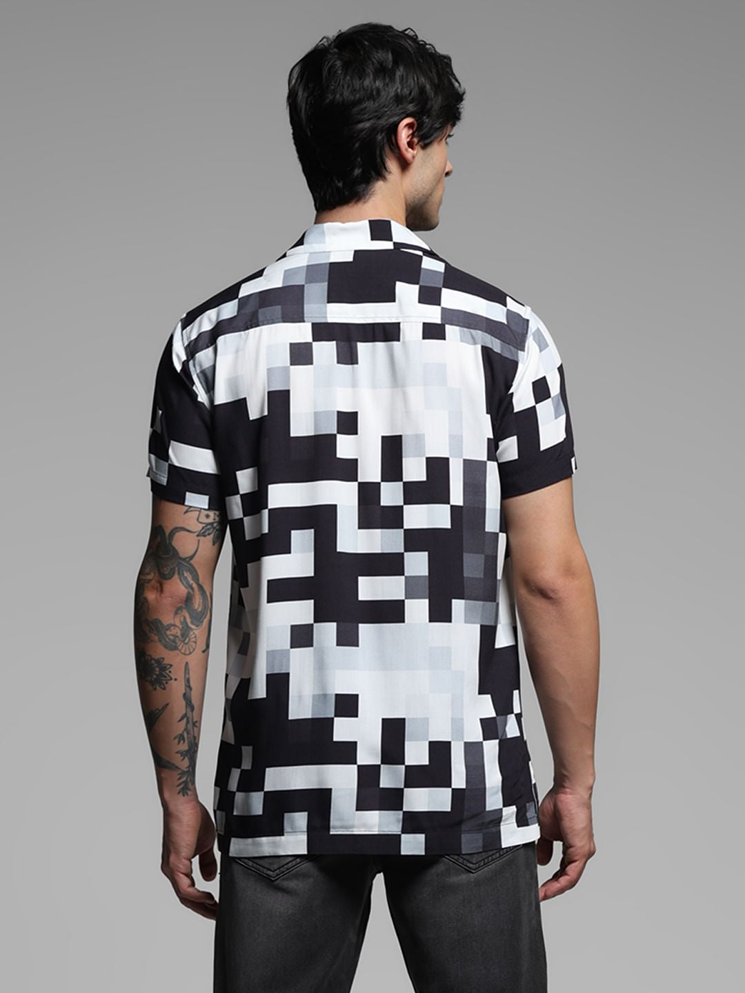 Black Abstract Print Short Sleeves Shirt