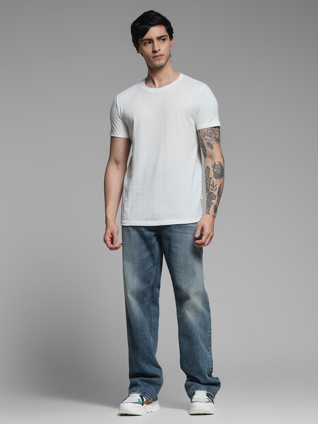 WHITE CREW NECK T-SHIRT