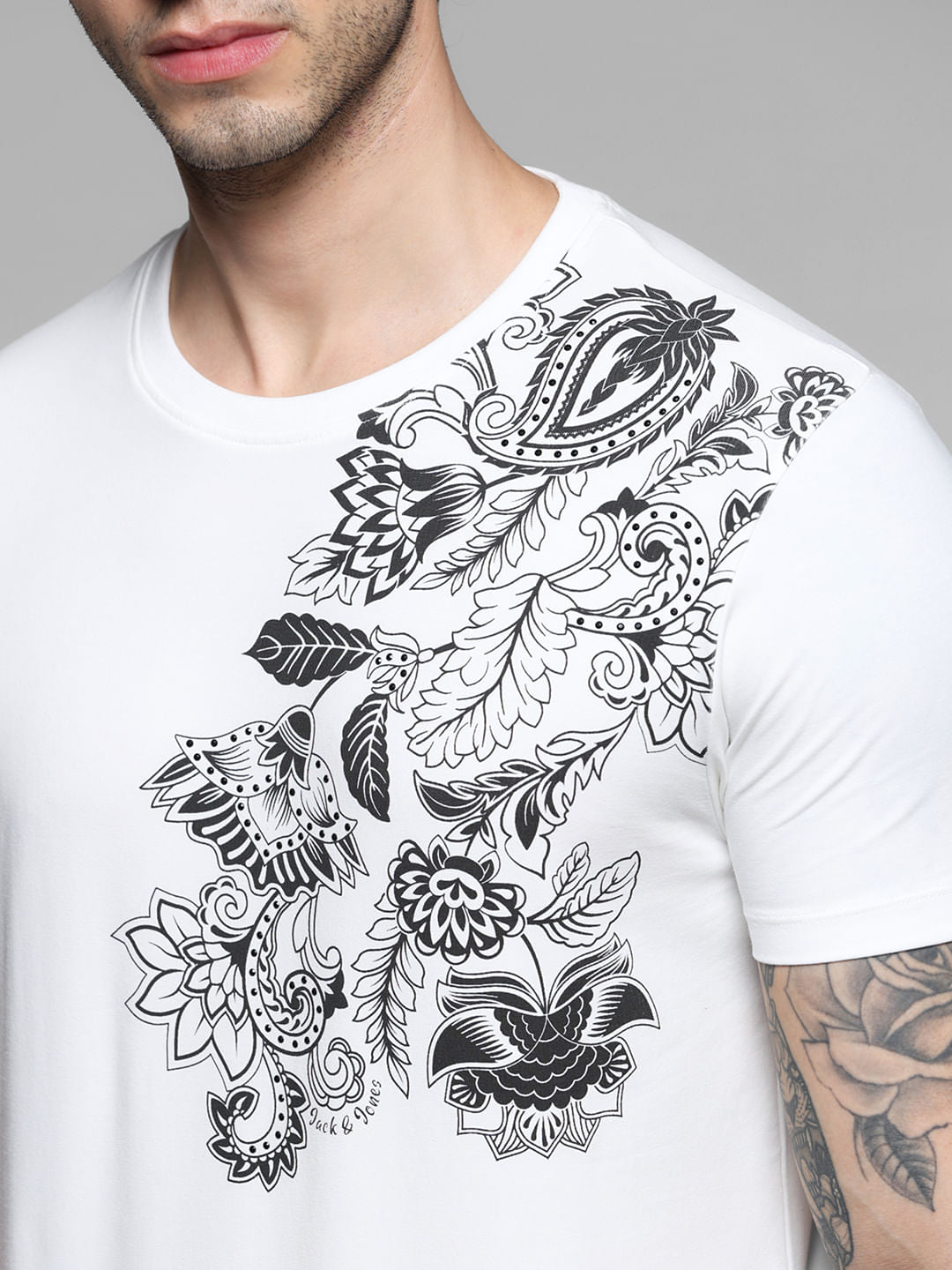 White Printed Crew Neck Slim Fit T-shirt