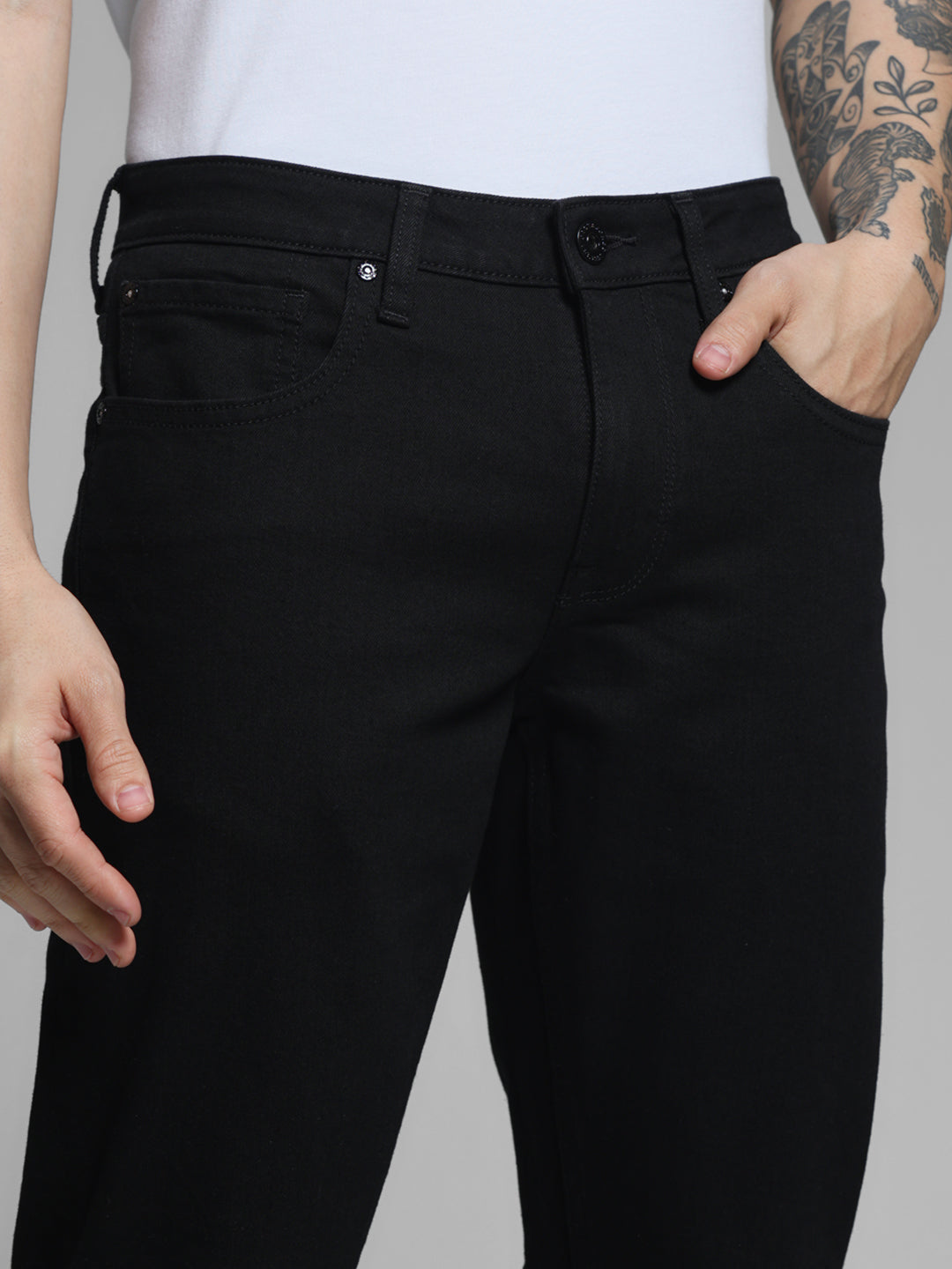 Men's Black Slim Fit Low Rise Solid Denim Jeans