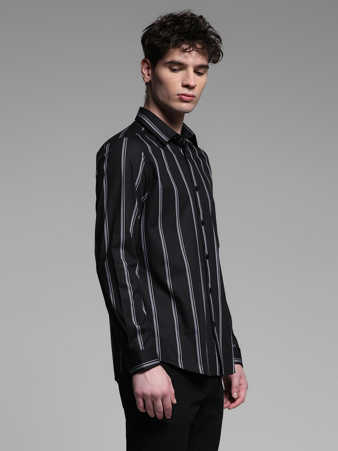 BLACK STRIPED SHIRT