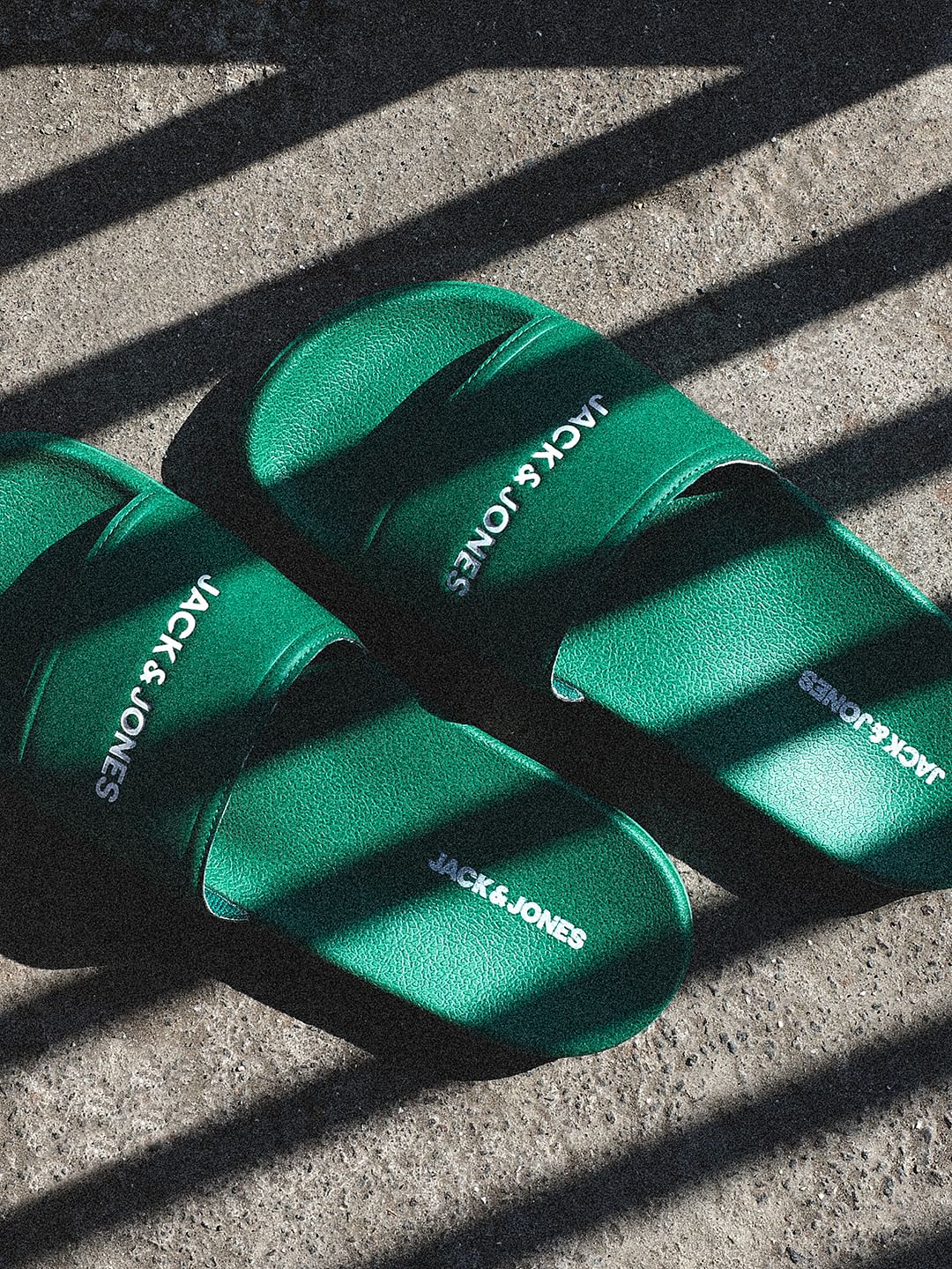 Green Small Logo Print Pool Sliders
