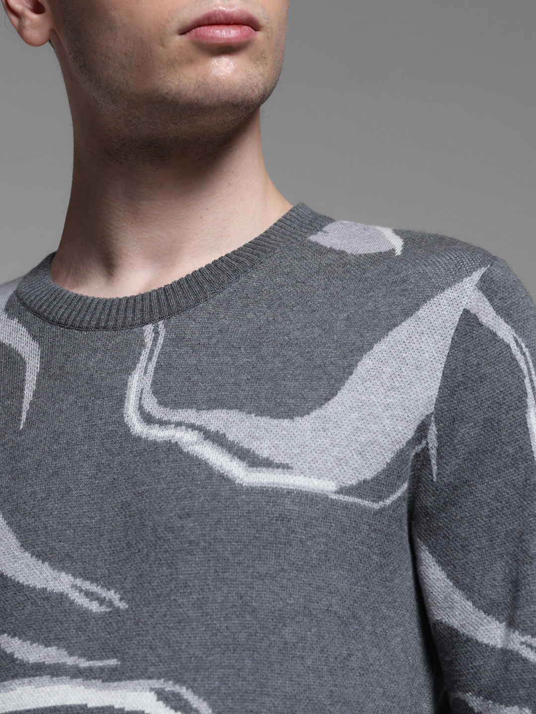 GREY JACQAURD PULLOVER