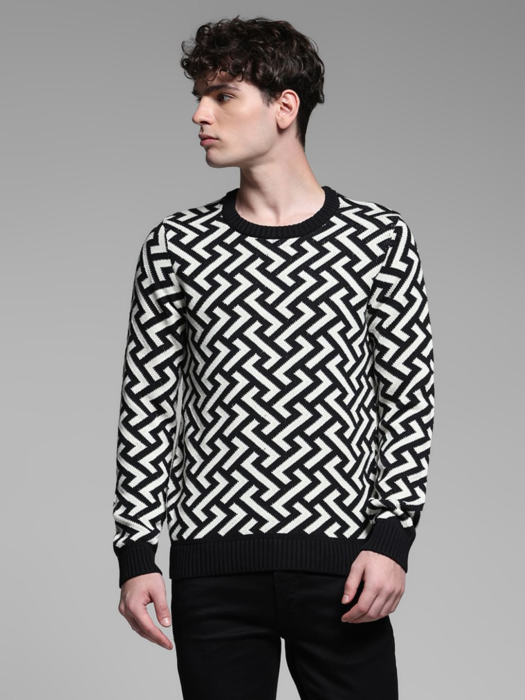 Black Jacquard Printed Pullover