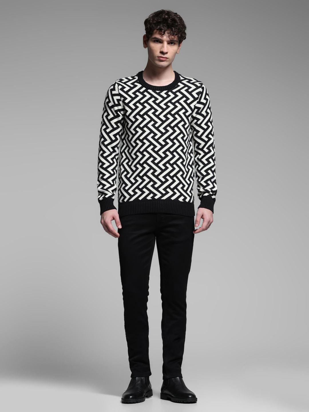 Black Jacquard Printed Pullover