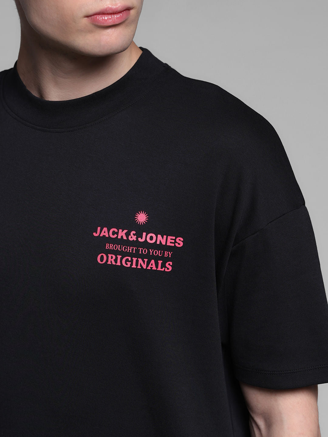 BLACK LOGO PRINT T-SHIRT