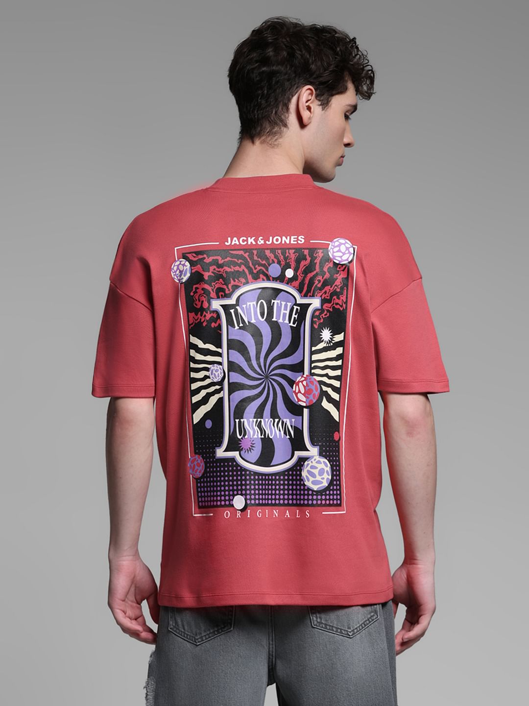 RED GRAPHIC OVERSIZE T-SHIRT