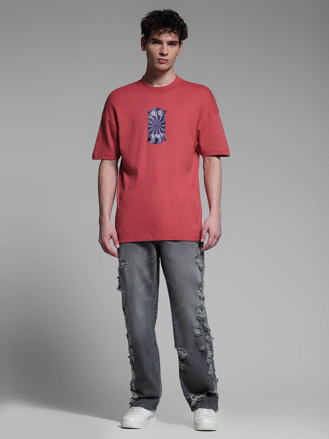 RED GRAPHIC OVERSIZE T-SHIRT
