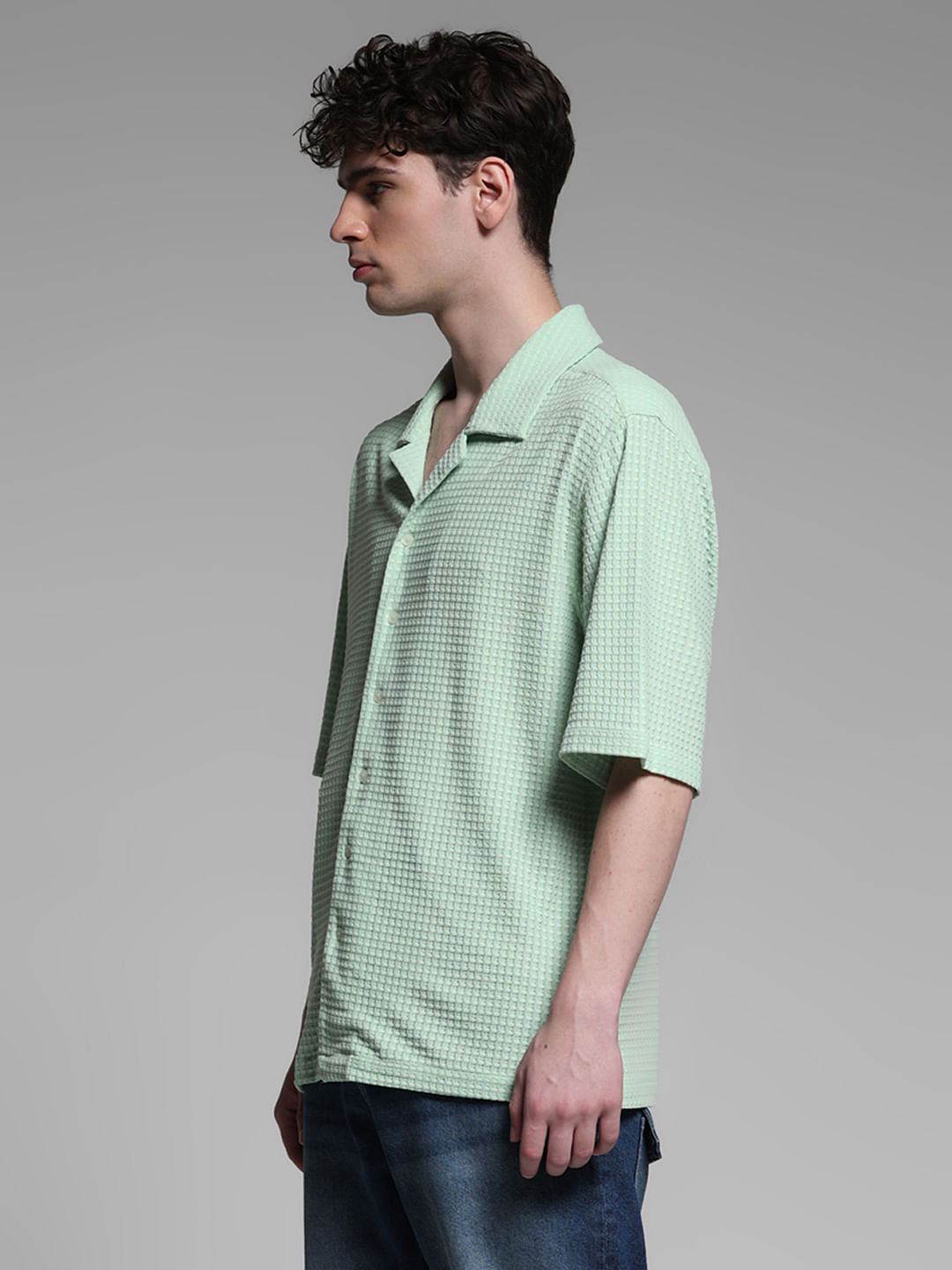 LIGHT GREEN OVERSIZE SHIRT