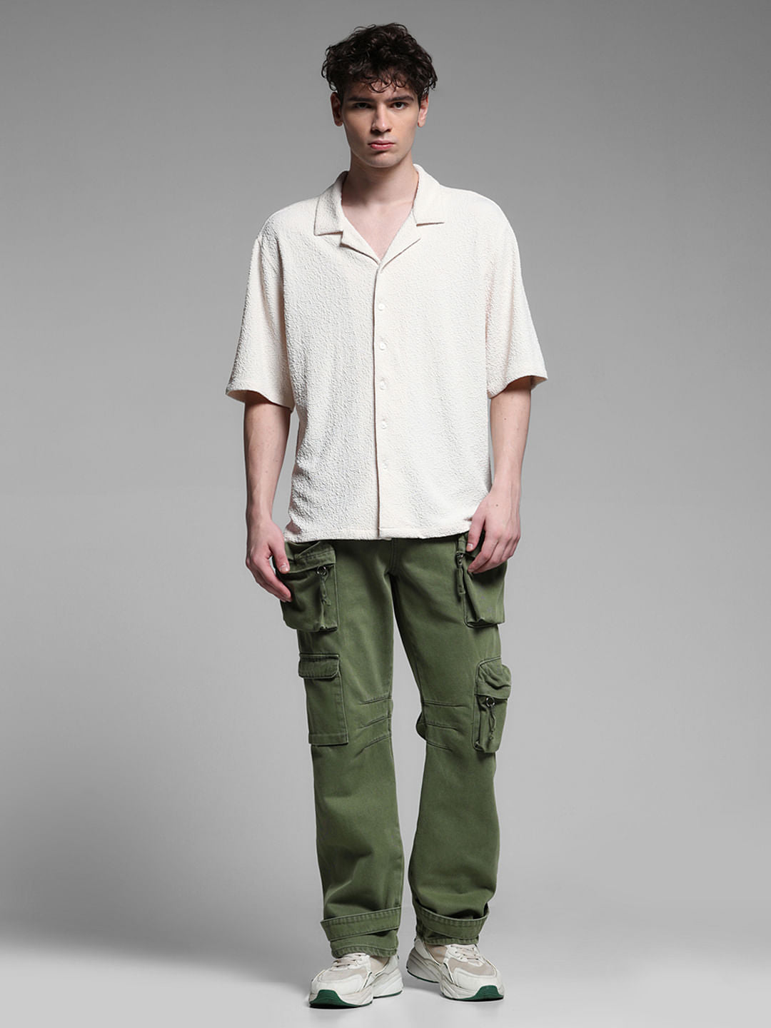 WHITE OVERSIZE SHIRT