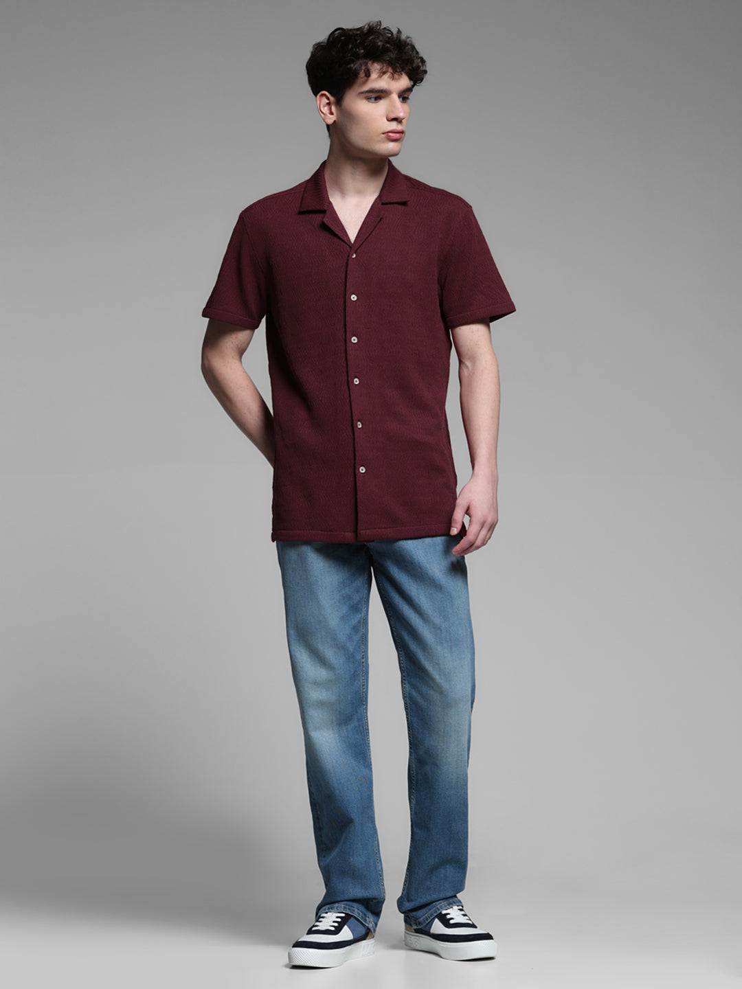 Men's Burgundy Textured Resort Collar Relaxed Fit Shirt
