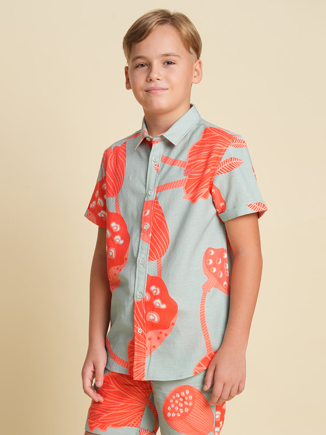 JUNIORS Blue Regular Fit Floral/Tropical Shorts