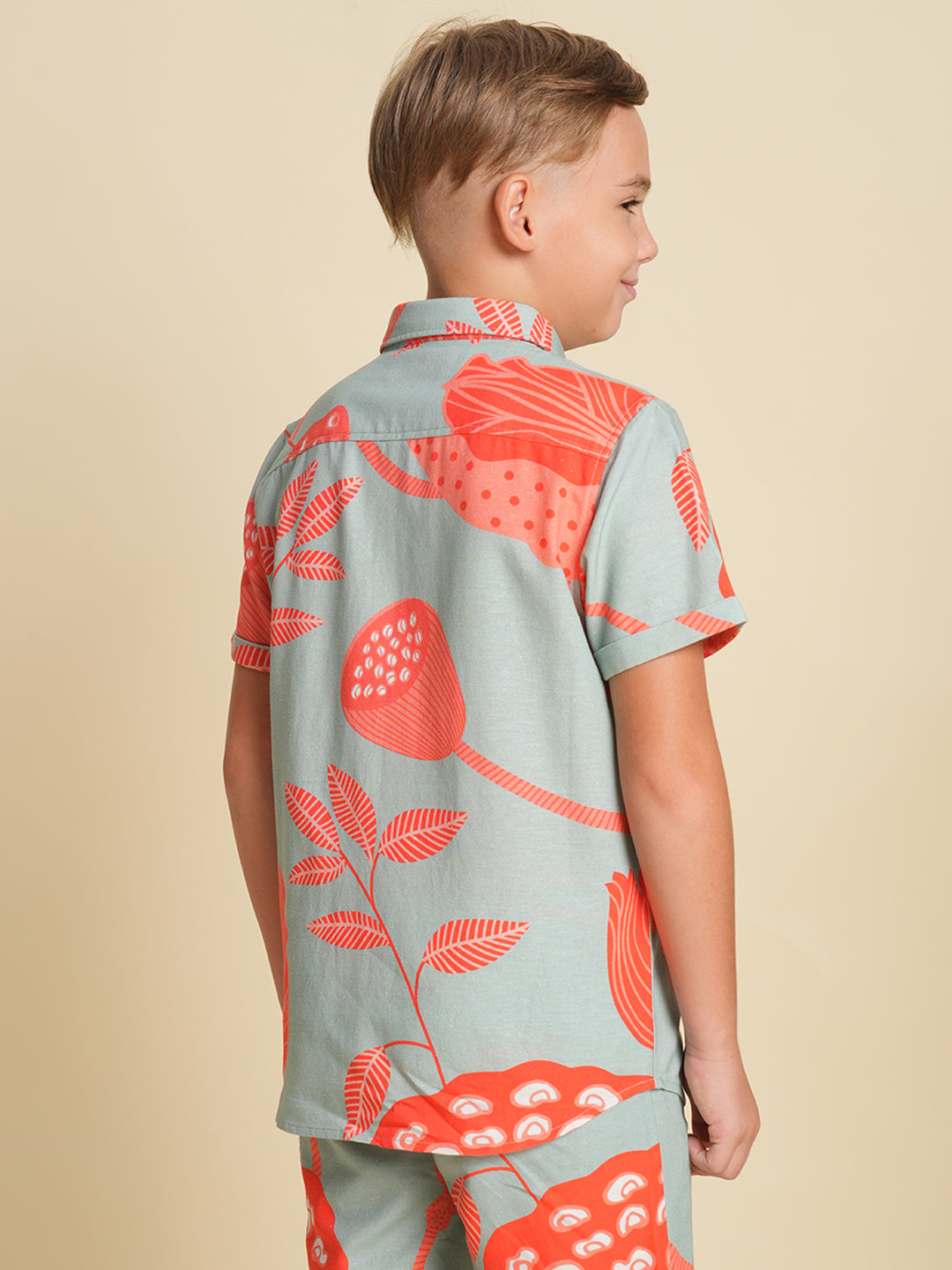 JUNIORS Blue Regular Fit Floral/Tropical Shorts