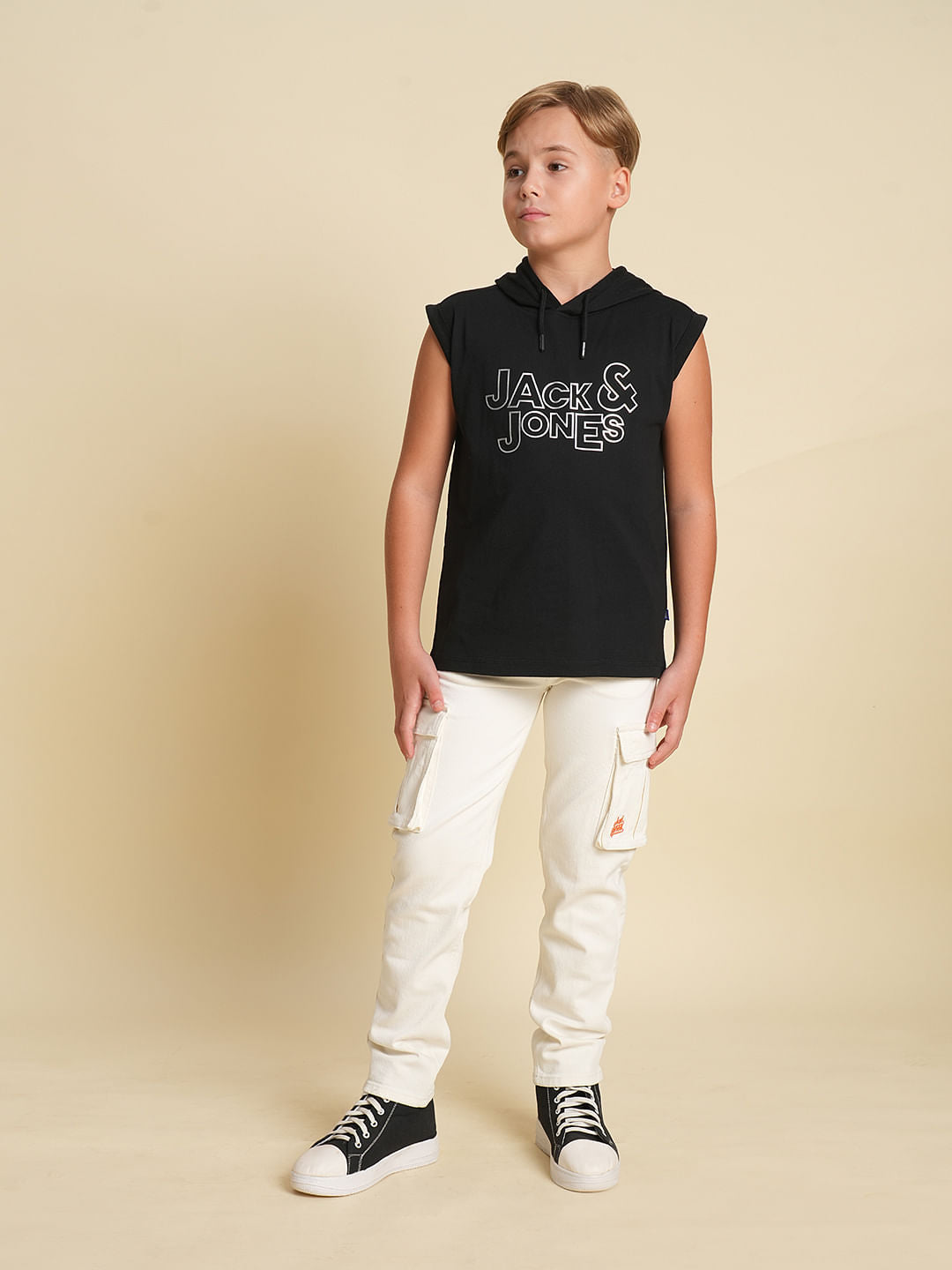 Boys White Mid Rise Cotton Jeans